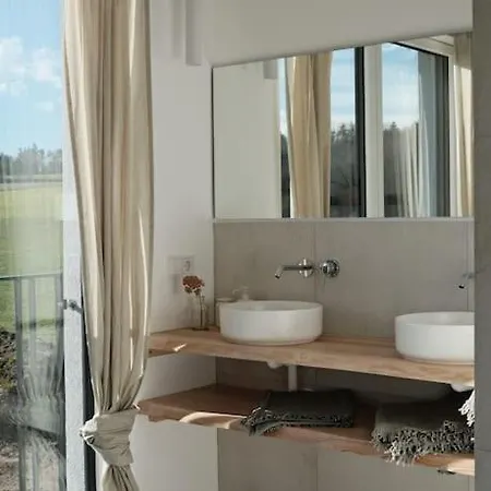 Moderne 3-zimmer Im Gruenen Apartment *