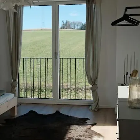 Moderne 3-zimmer Im Gruenen