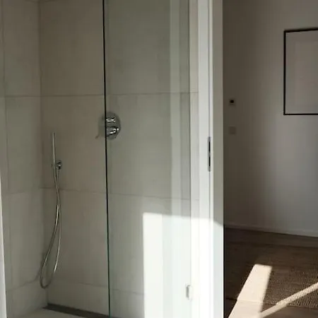 Moderne 3-zimmer Im Gruenen Apartament *